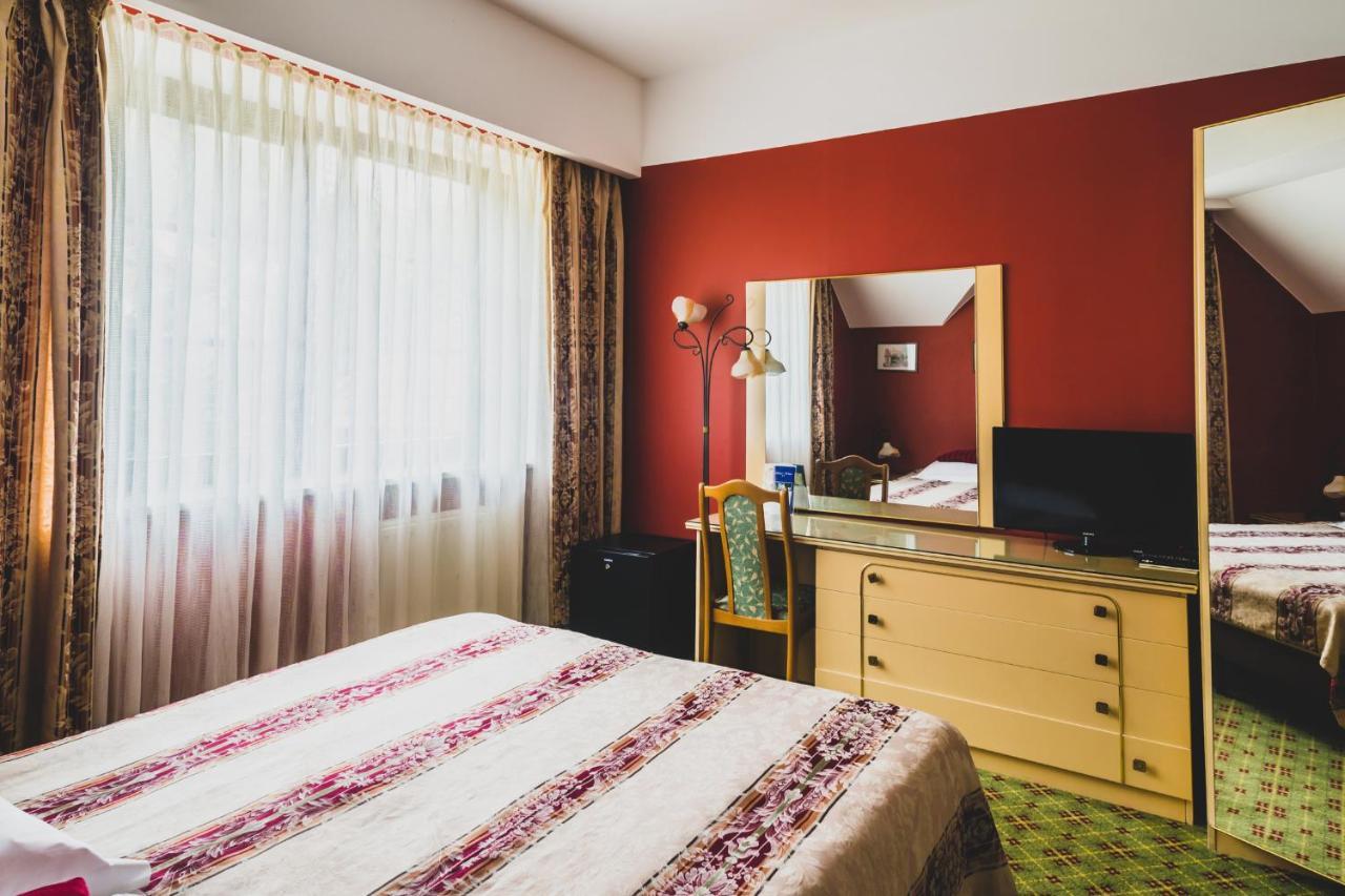 Hotel Wenus Казімеж-Дольний Екстер'єр фото